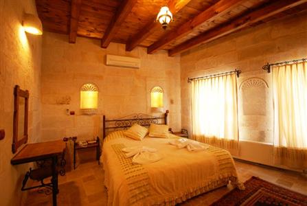 Travellers' Cave Pension