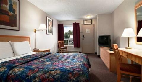 Travelodge Three Sisters