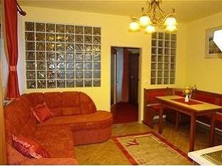 HoldLux Apartmanok
