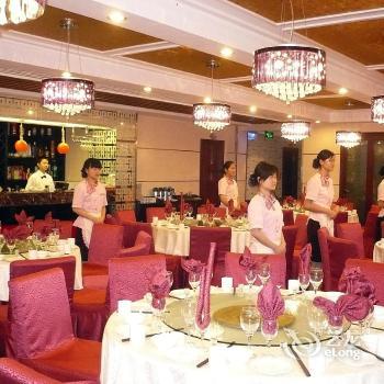 Longcheng Hotel