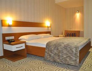 Dies Hotel