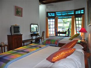 Raffles Holiday Hotel