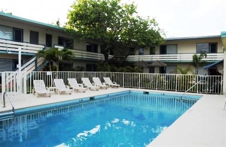 Sea Spray Inn