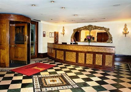Grafton Capital Hotel