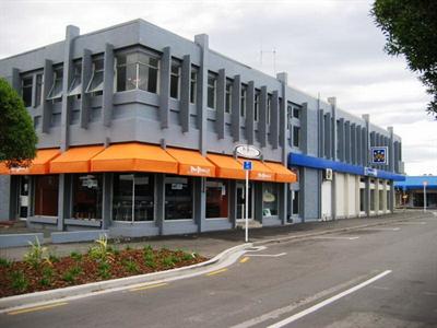 Point Break Backpackers & Cafe