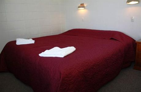Fountain Court Motel