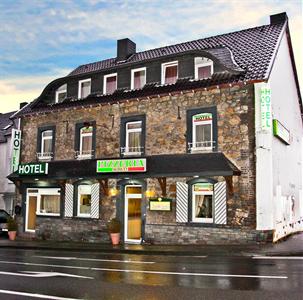 Hotel Schwan & Pizzeria