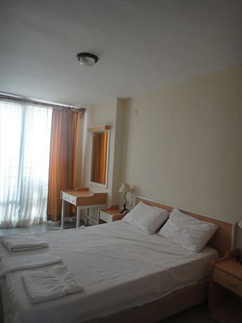 Ponz Apartments