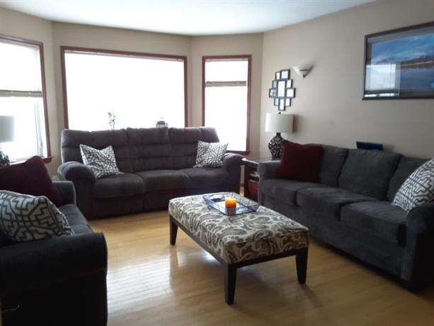 Homestay in Whitehorse near Yukon Beringia Interpretive Centre