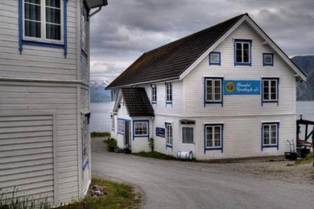 Romsdal Fjord Lodge