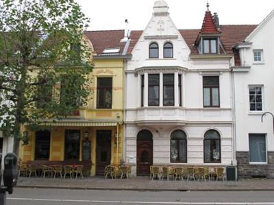 Bed and Breakfast Allure