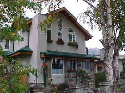 A & A Accommodations