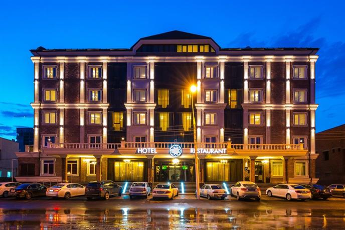 Carat Hotel