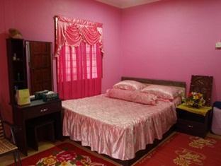 Homestay Kampung Relau