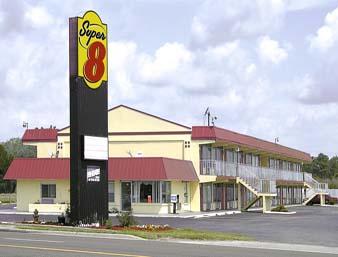 Super 8 Wildwood