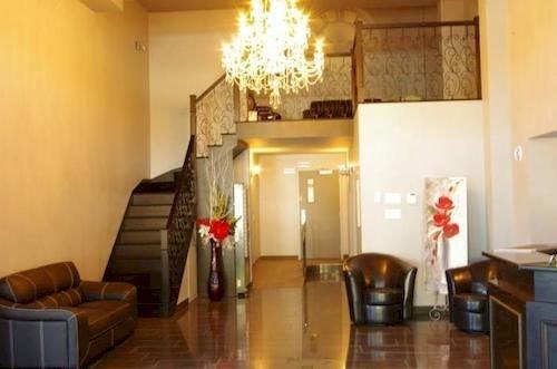 Hotel 1212 inc