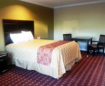 Bellflower Century Inn