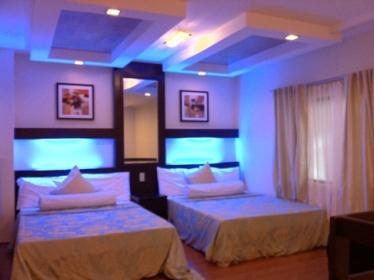 Bed & Breakfast at Royale Tagaytay Country Club