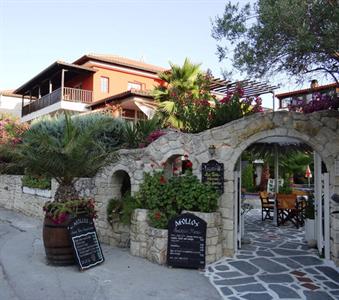 Aeollos Apartments