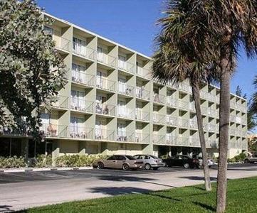 Lauderdale By The Sea Resort