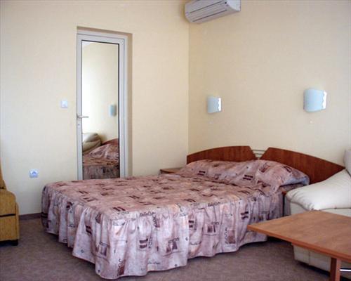 Golden Fish Hotel