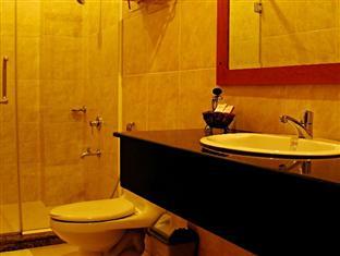 Nhat Quynh Hotel 1