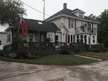 Rogers Island Getaway BnB