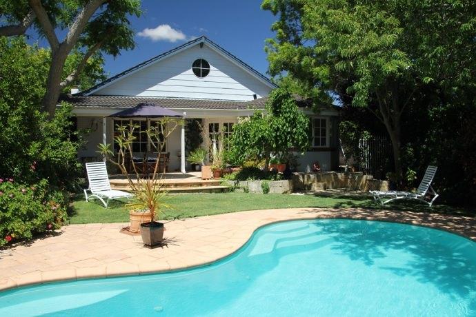 Homestay in Manning near Canning Bridge Station