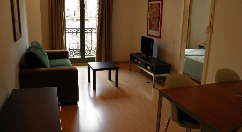 Apartaments Sant Jordi Fontanella