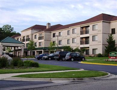 Courtyard by Marriott Detroit Brighton