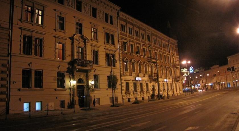 Aparthotel Basztowa