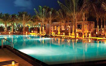 GM Doc Let Beach Resort & Spa