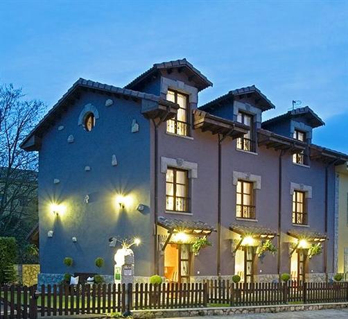 Apartamentos Rurales La Canalina