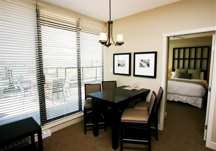 The Oswego Hotel