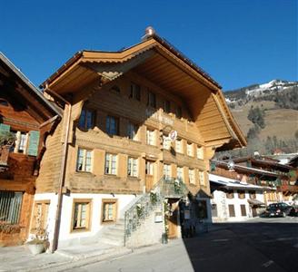 Hotel De Ville
