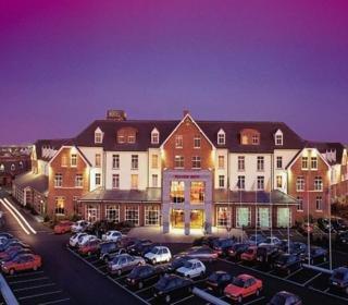Red Cow Moran Hotel