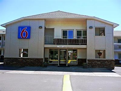 Motel 6 McMinnville