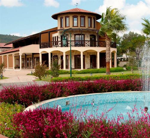 Konvoy Hotel & The Country Club