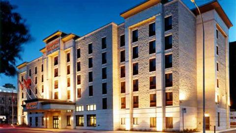 Humphry Inn & Suites Winnipeg
