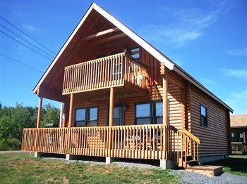 Stonehame Lodge and Chalets