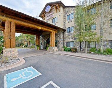 Comfort Suites at Evergreen Parkway