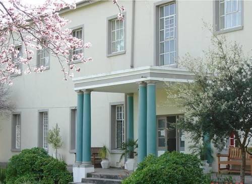 Franschhoek Travellers Lodge
