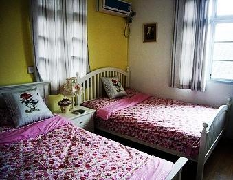Moshang Huakai Impression Theme Inn