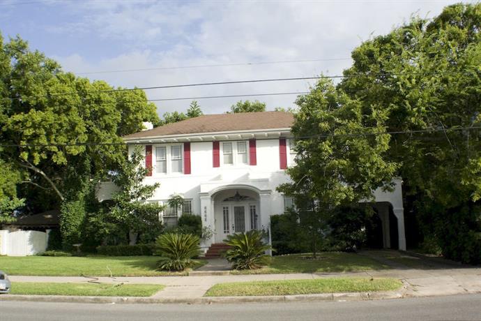 Avenue O Bed & Breakfast