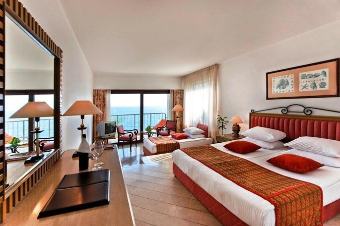 Divan Antalya Talya Hotel
