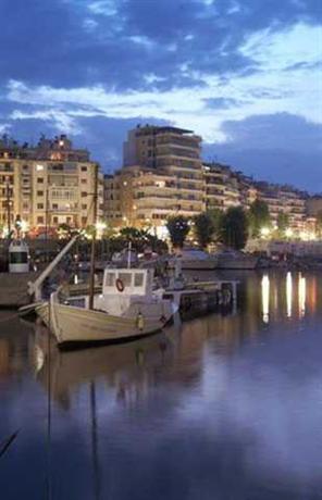 Piraeus Inn