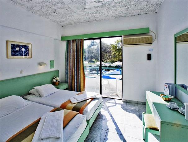 Nathalie Hotel