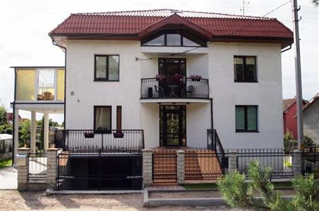 Van Villa