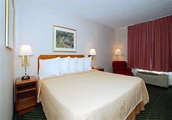 Travelers Inn Cooperstown