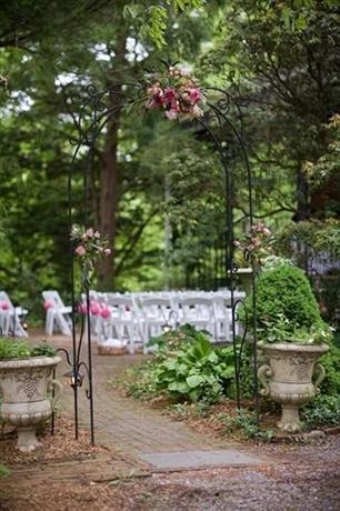 Faunbrook Bed & Breakfast